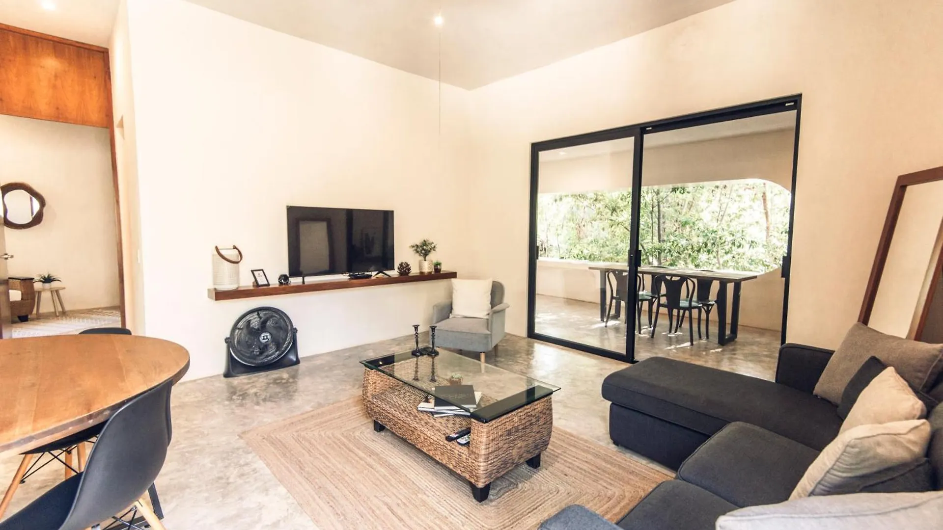 Nomad Humans Coliving Apartments Tulum 0*,