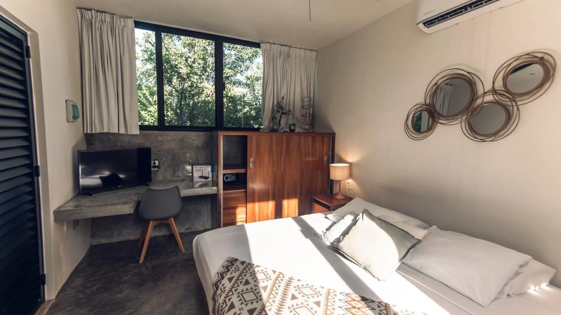 Nomad Humans Coliving Apartments Tulum