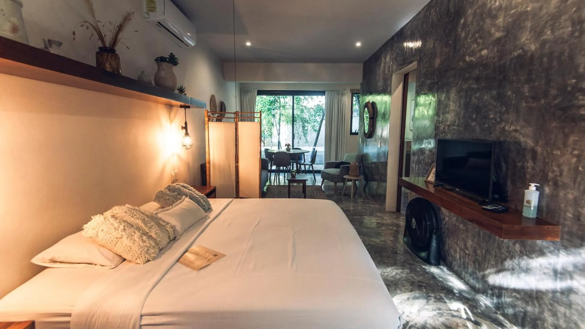Nomad Humans Coliving Apartments Tulum