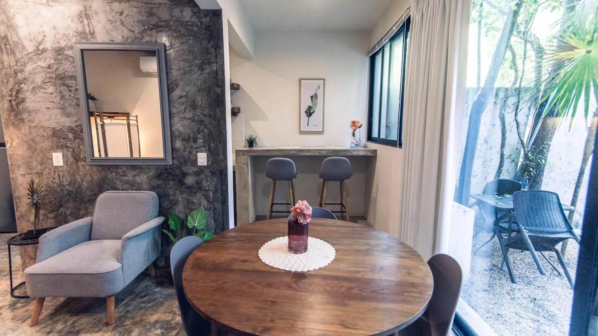 Nomad Humans Coliving Apartments Tulum