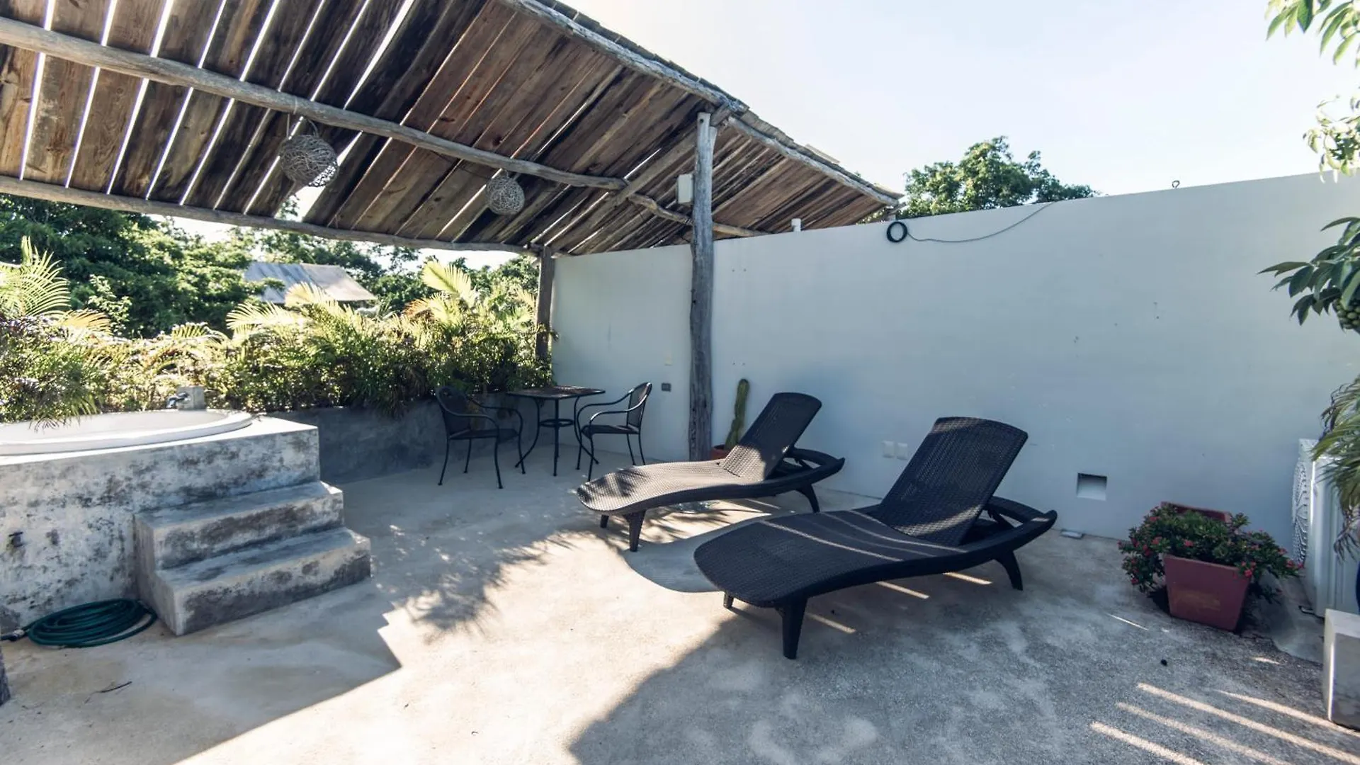 Nomad Humans Coliving Apartments Tulum