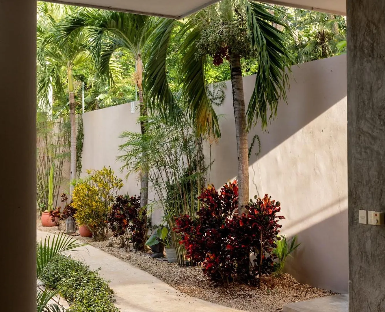 Nomad Humans Coliving Apartments Tulum